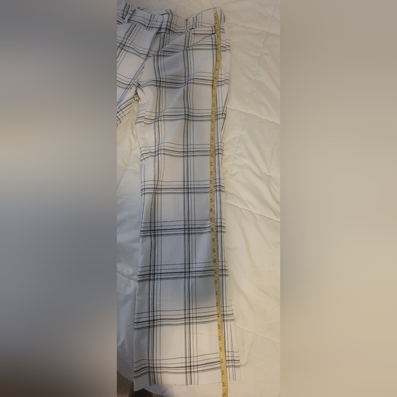 NY&Co 7th Ave B&W Plaid Pants - Picture 5 of 6